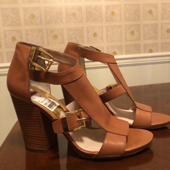 Michael Kors female size 10 shoes - pre-worn 3 hrs - Picture 2 of 8